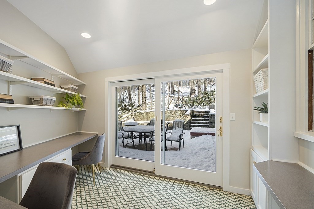 237 Varick Road Newton, MA 02468 - Photo 17 of 42