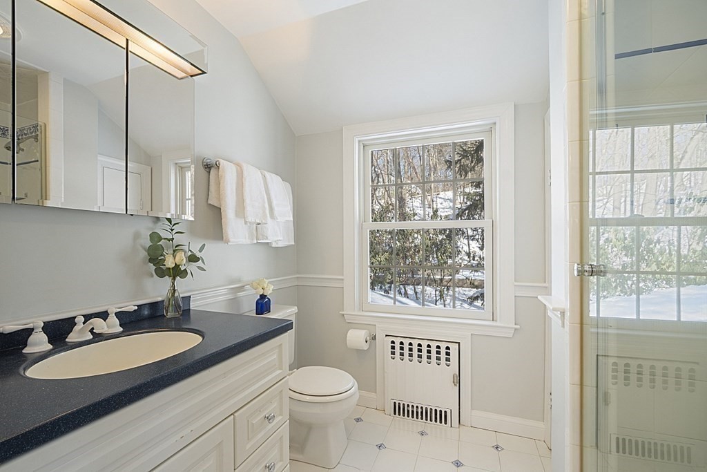 237 Varick Road Newton, MA 02468 - Photo 23 of 42