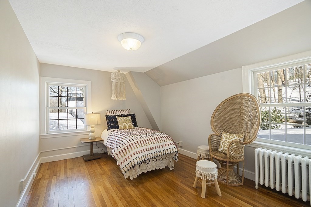 237 Varick Road Newton, MA 02468 - Photo 27 of 42