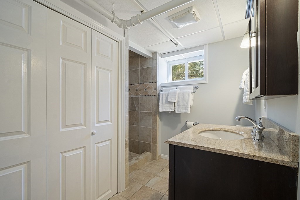 237 Varick Road Newton, MA 02468 - Photo 29 of 42