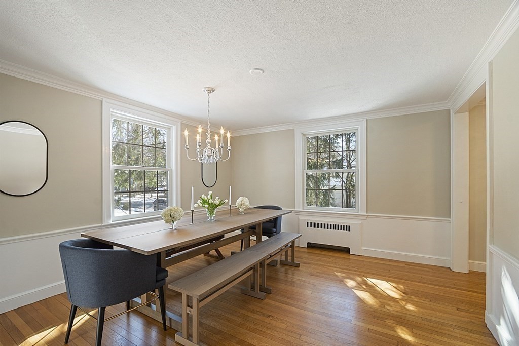 237 Varick Road Newton, MA 02468 - Photo 8 of 42