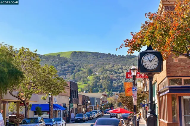 $939,000 | 236 Buckley Street, Martinez, CA 94553