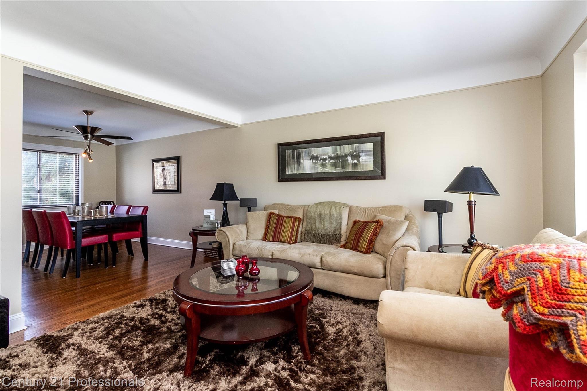 2530 Oliver Road Royal Oak, MI 48073 - Photo 6 of 58 6.jpg