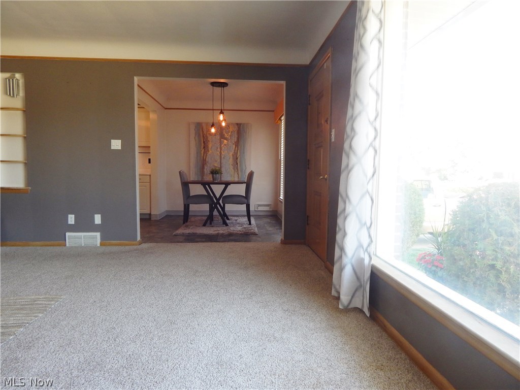 6336 Stanbury Road Parma, OH 44129 - Photo 6 of 20