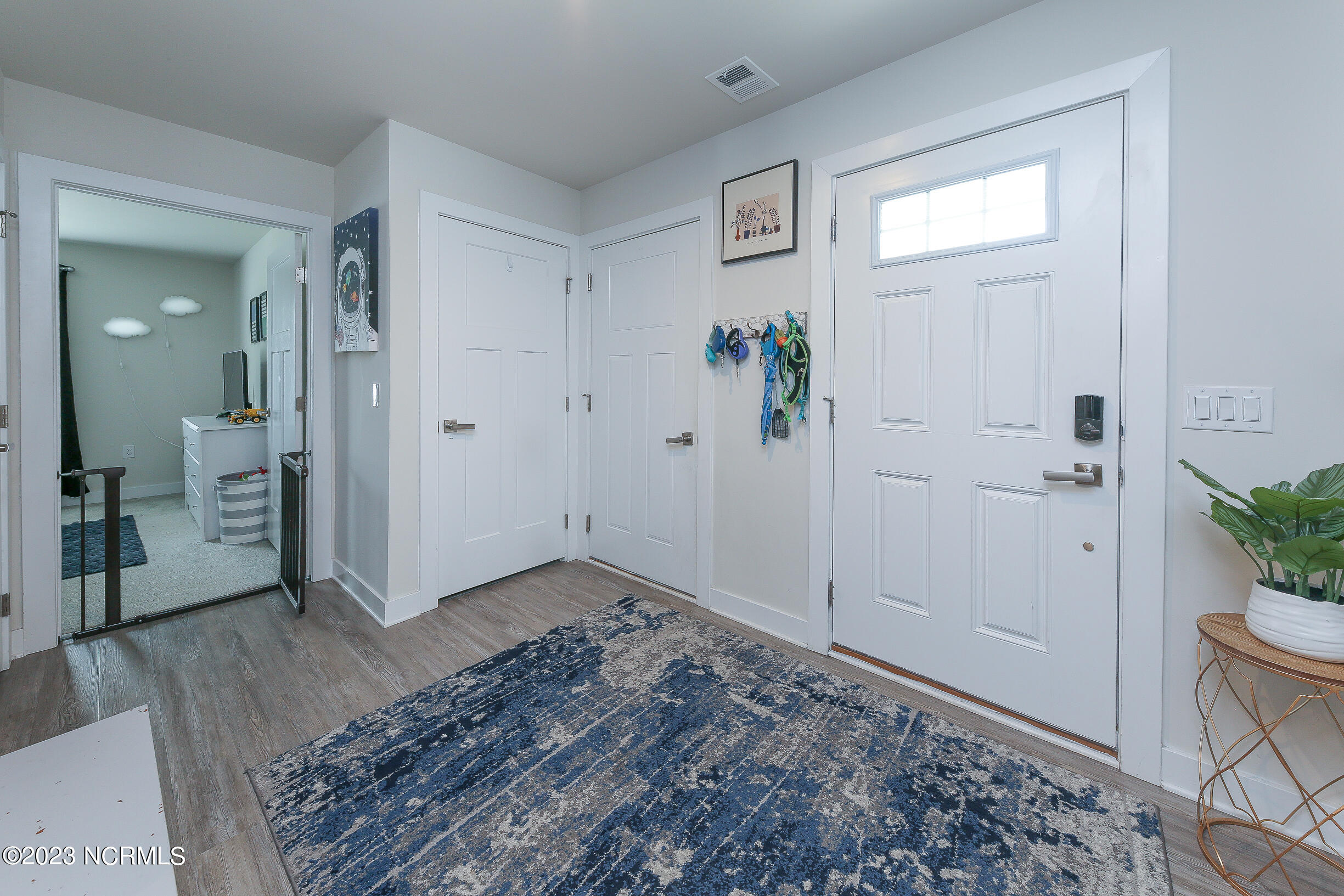 140 Hidden View Loop Moyock, NC 27958 - Photo 16 of 18 Foyer