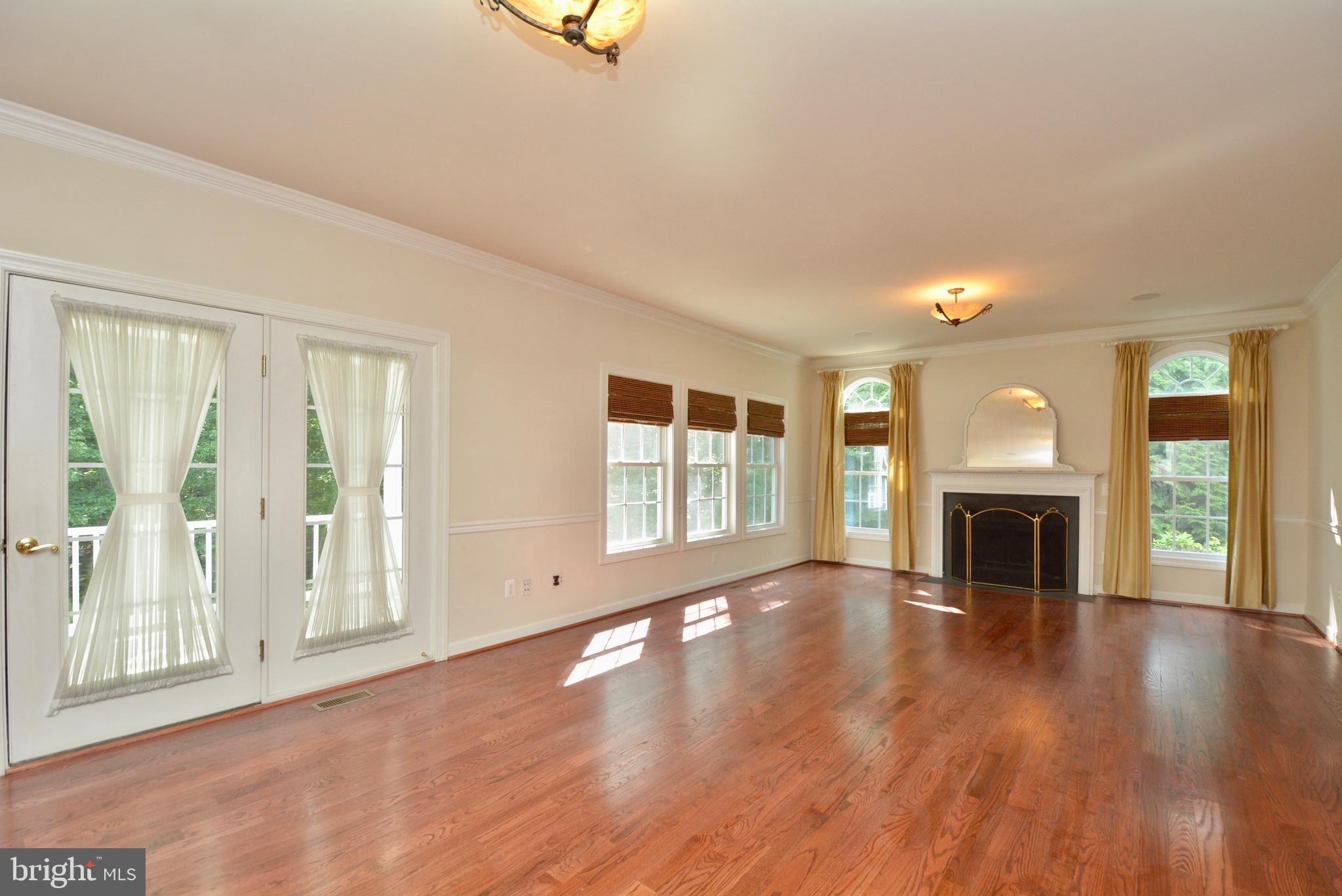 10639 Gunston Road Lorton, VA 22079 - Photo 16 of 58 Gallery Image 16