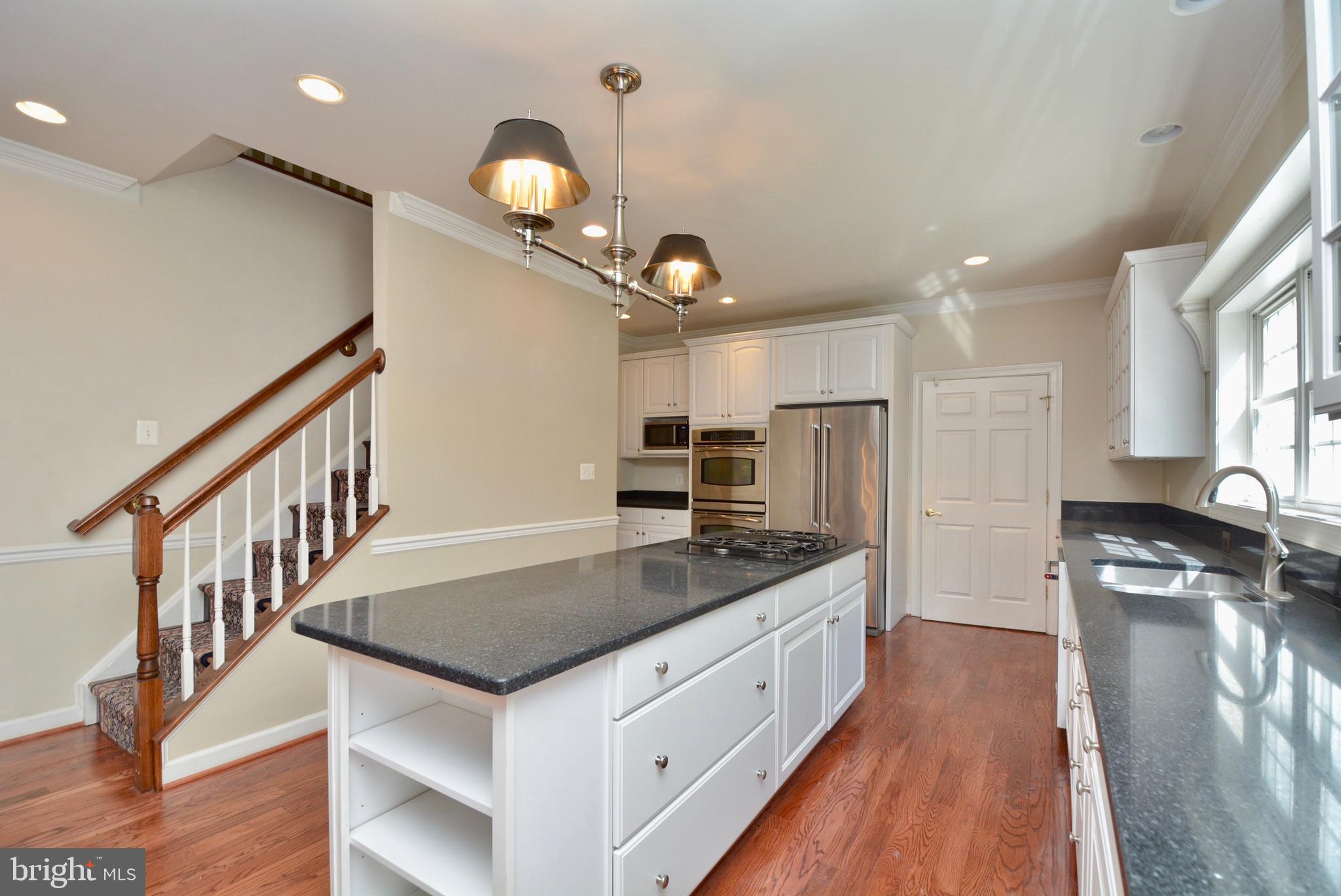 10639 Gunston Road Lorton, VA 22079 - Photo 20 of 58 Gallery Image 20
