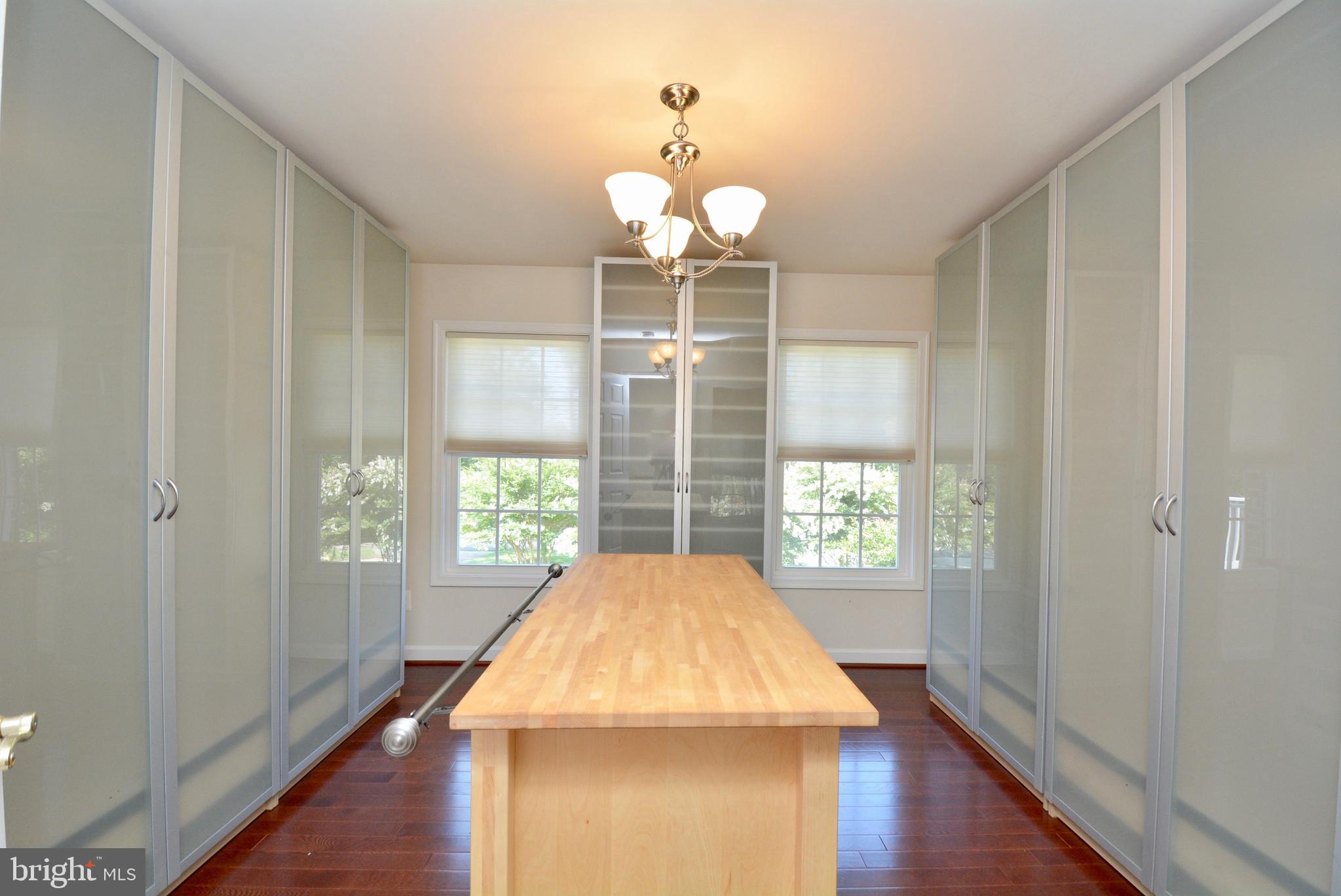 10639 Gunston Road Lorton, VA 22079 - Photo 29 of 58 Master Closet