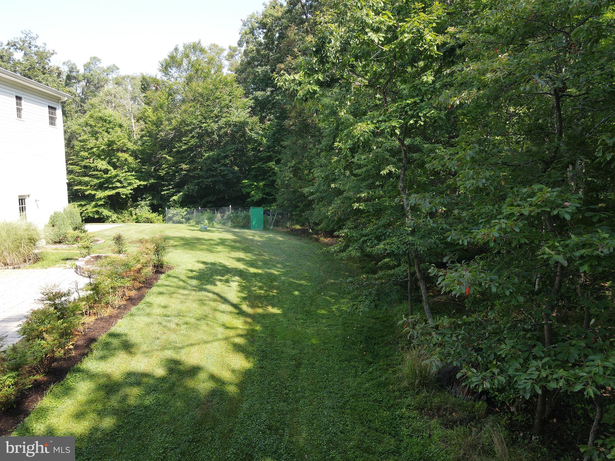 10639 Gunston Road Lorton, VA 22079 - Photo 52 of 58 Back Yard