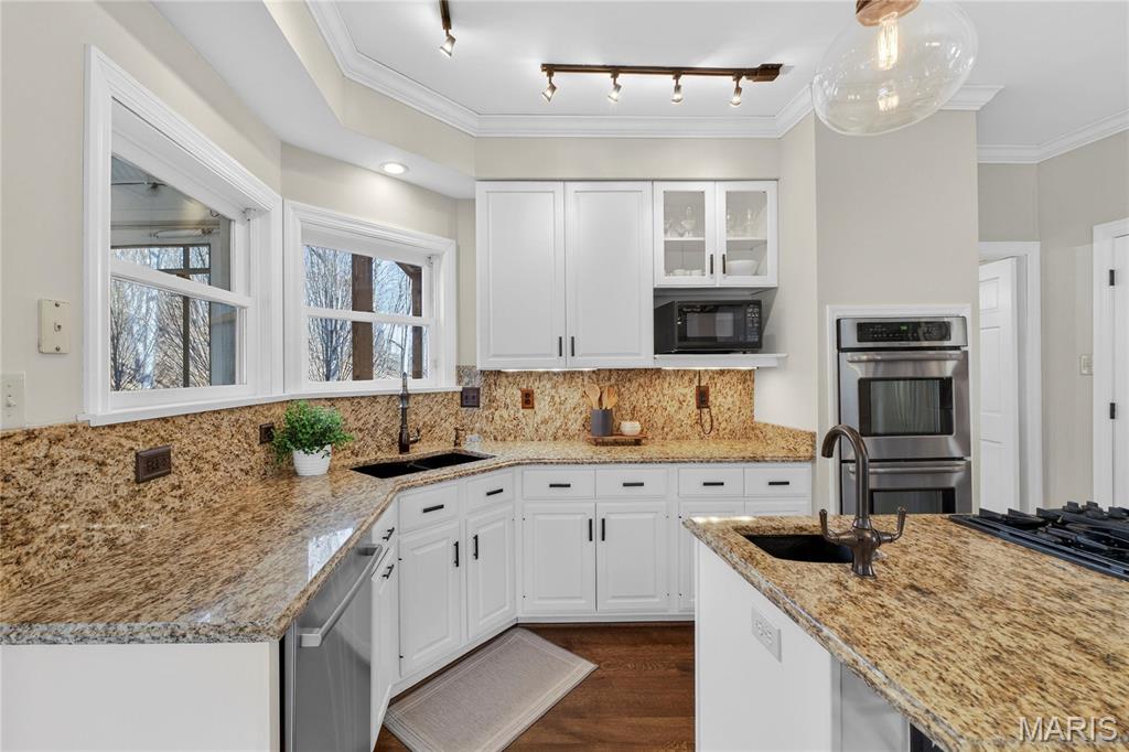 16537 Clayton Road Wildwood, MO 63011 - Photo 17 of 54