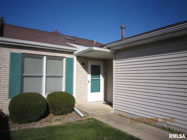 $225,000 | 2608 38th Street, Moline, IL 61265