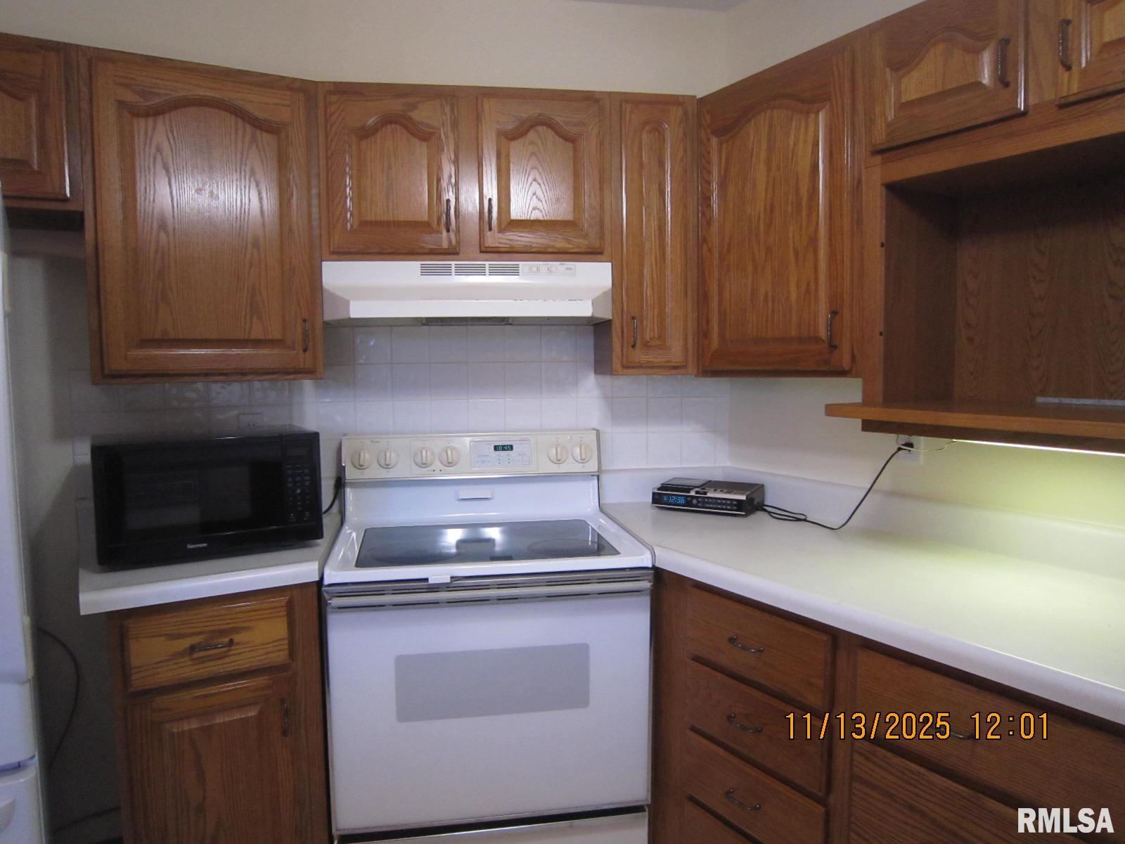 2608 38th Street Moline, IL 61265 - Photo 12 of 42