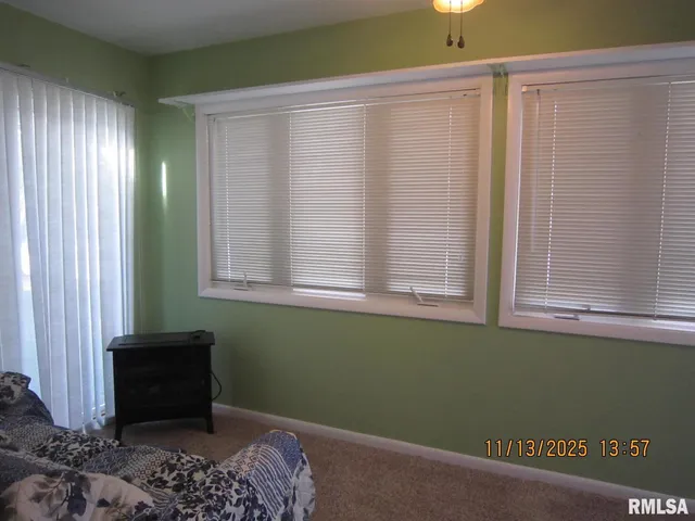 $225,000 | 2608 38th Street, Moline, IL 61265