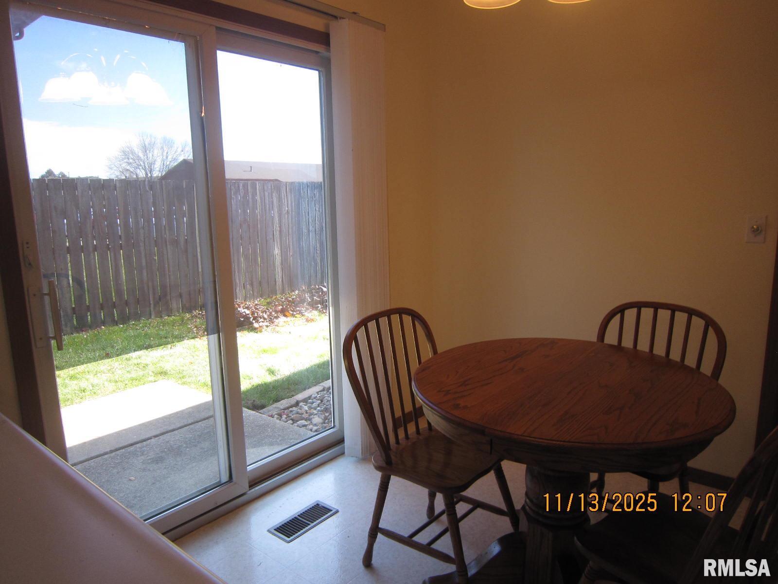 2608 38th Street Moline, IL 61265 - Photo 8 of 42