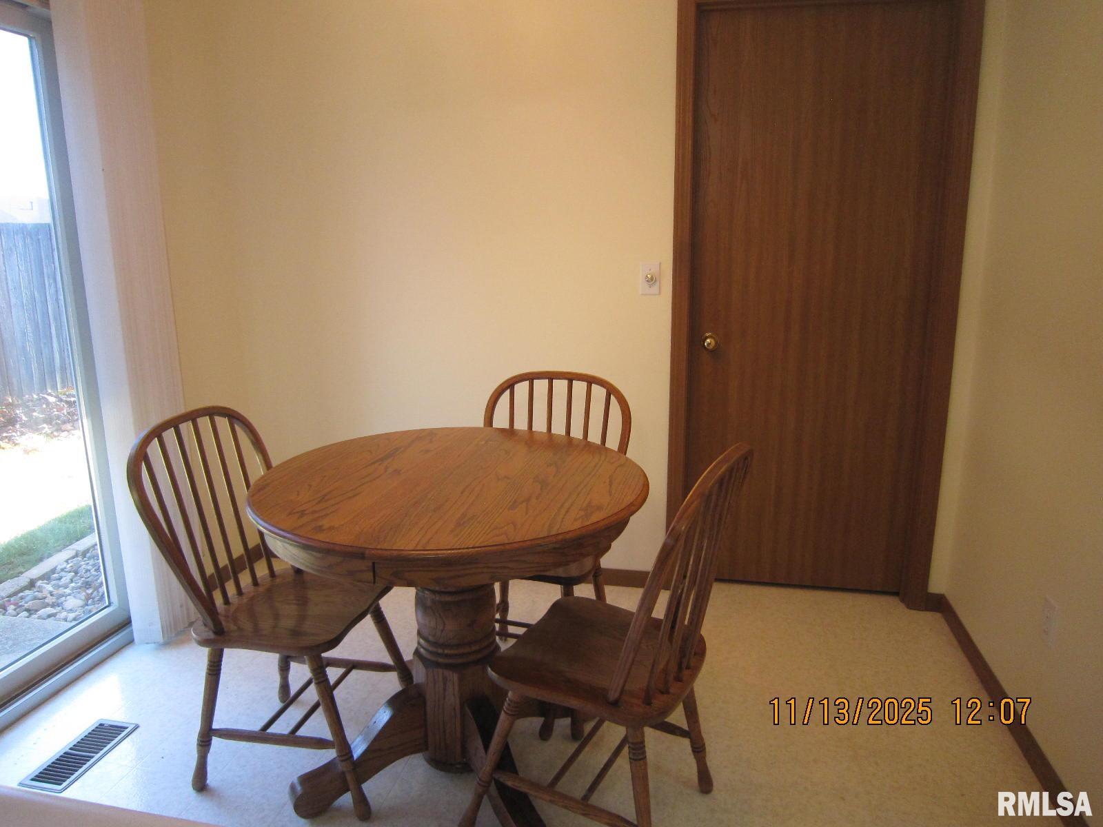 2608 38th Street Moline, IL 61265 - Photo 9 of 42