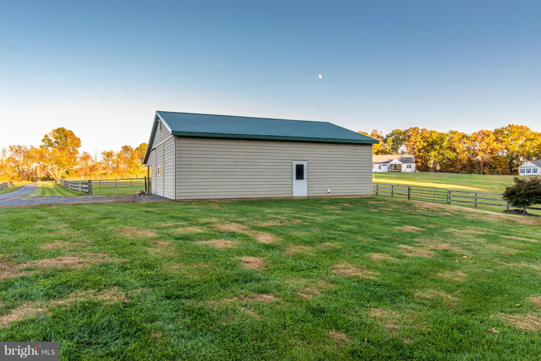 3160 Sumantown Road Middletown, MD 21769 - Photo 4 of 25 a view of a backyard