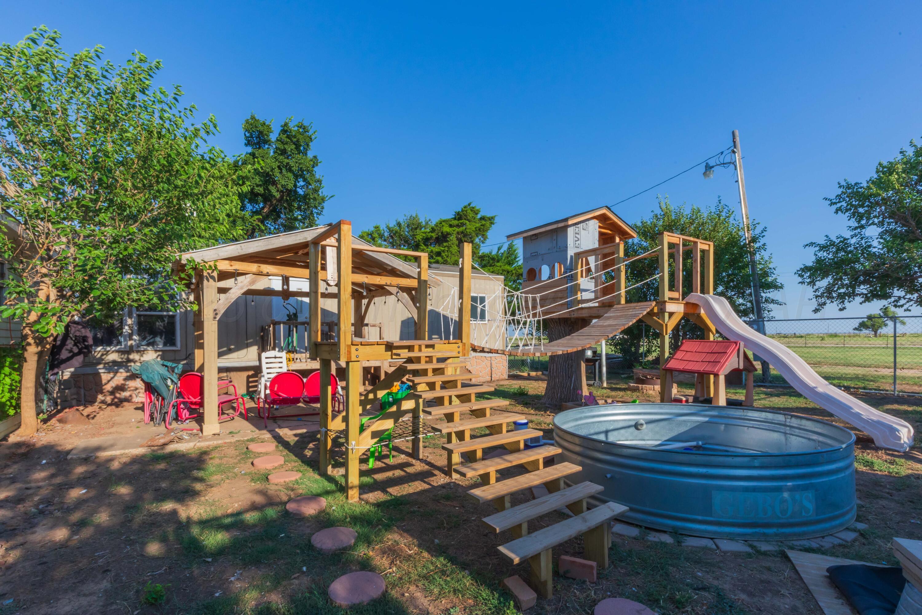 11566 County Road East Pampa, TX 79065 - Photo 50 of 56 a view of outdoor space with seating