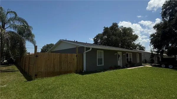 $279,999 | 433 20th Street Southwest, Vero Beach, FL 32962