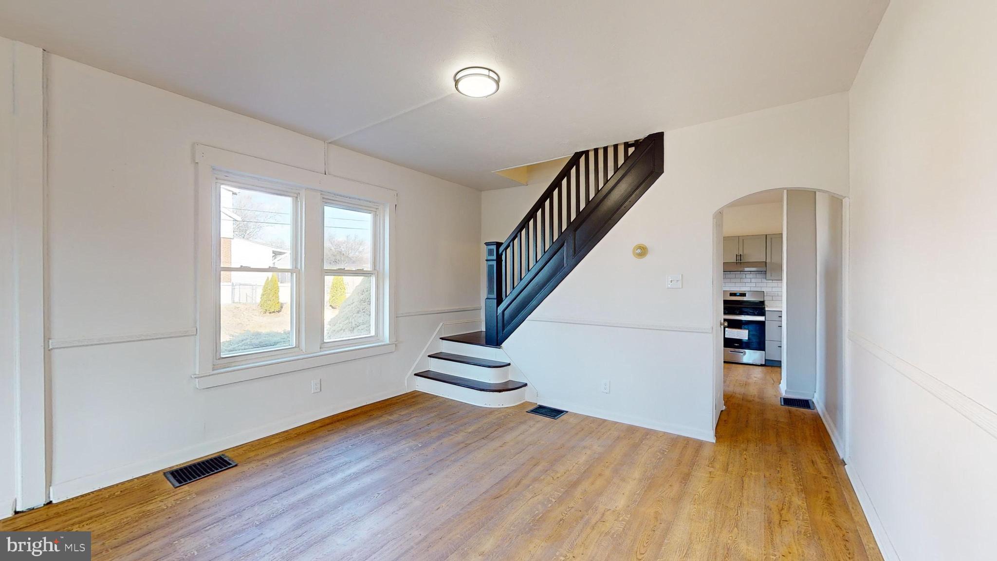 769 Mission Road Trenton, NJ 08620 - Photo 3 of 26 Gallery Image 3