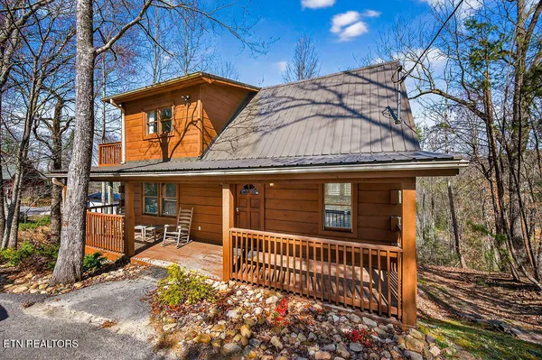 $459,000 | 745 Ski View Lane, Pigeon Forge, TN 37876