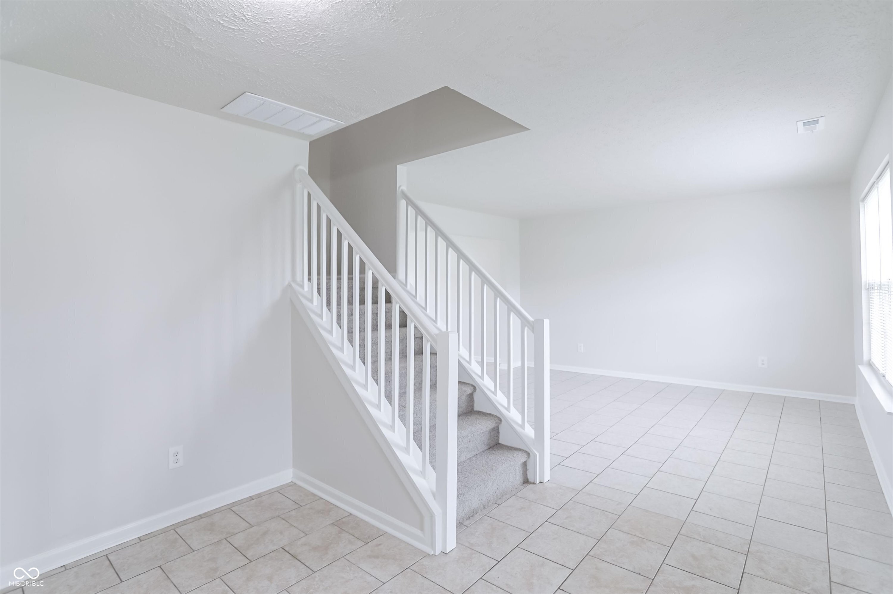 13208 Radnor Way Fishers, IN 46038 - Photo 4 of 60