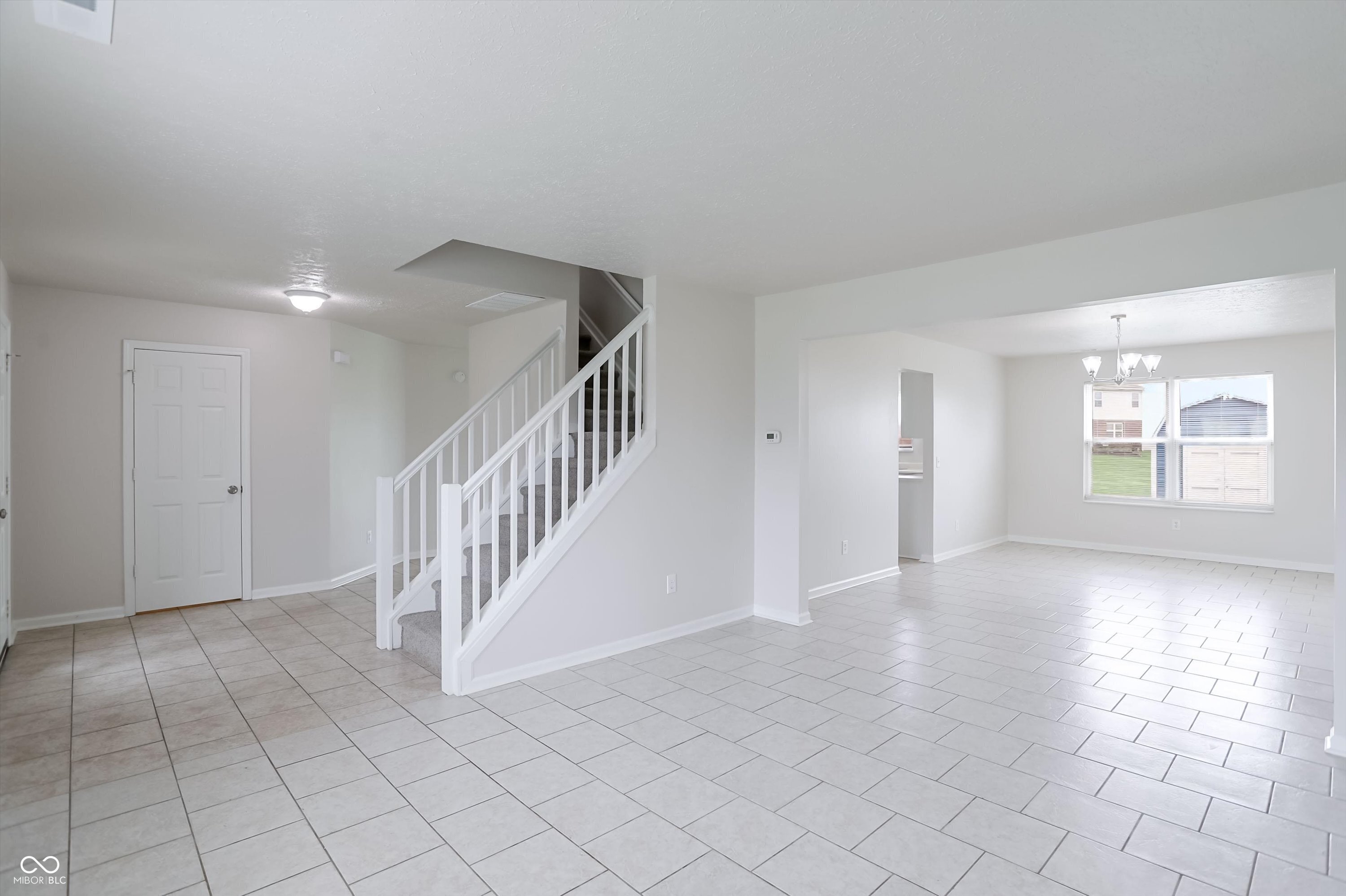 13208 Radnor Way Fishers, IN 46038 - Photo 5 of 60