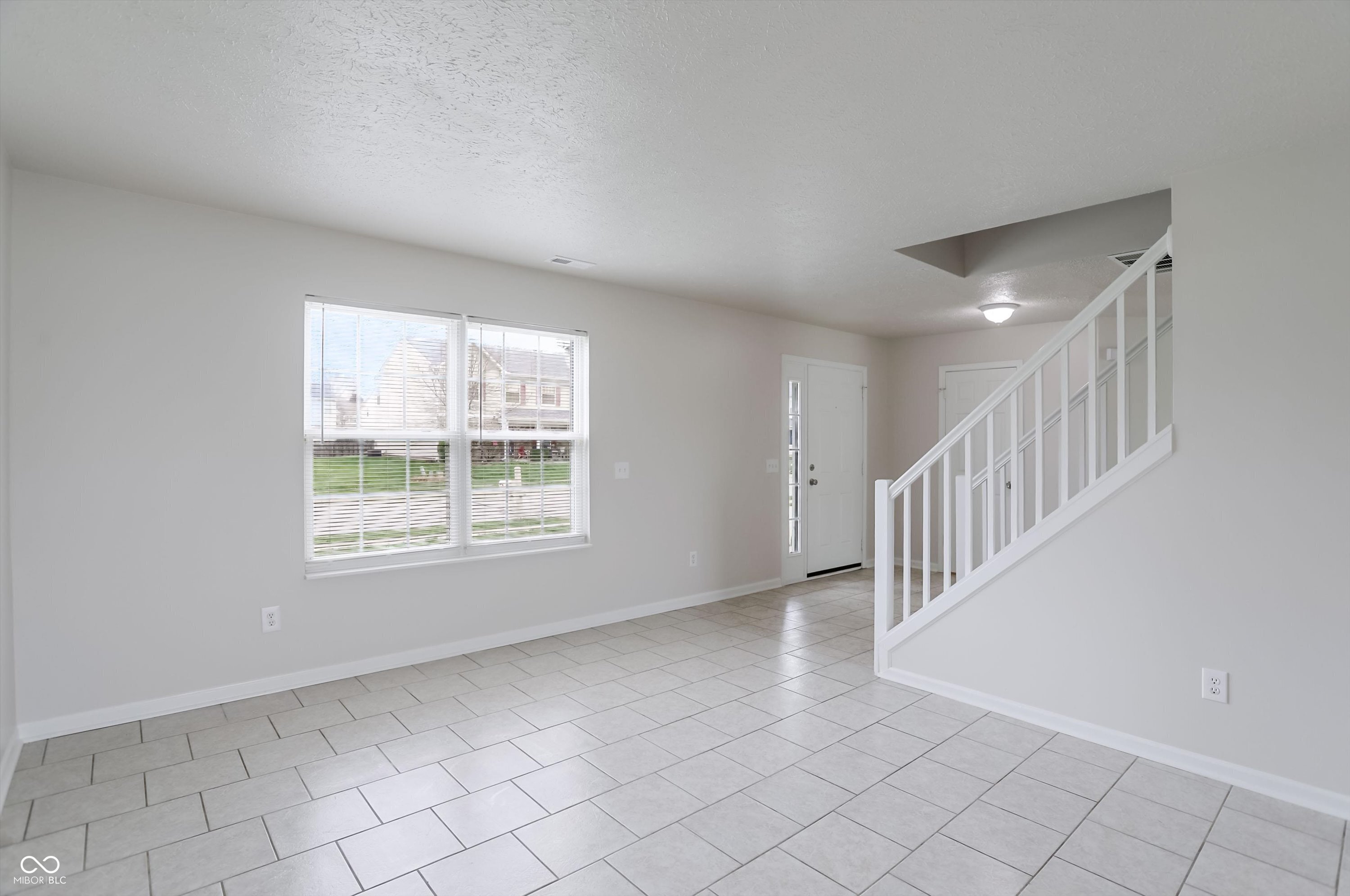 13208 Radnor Way Fishers, IN 46038 - Photo 6 of 60