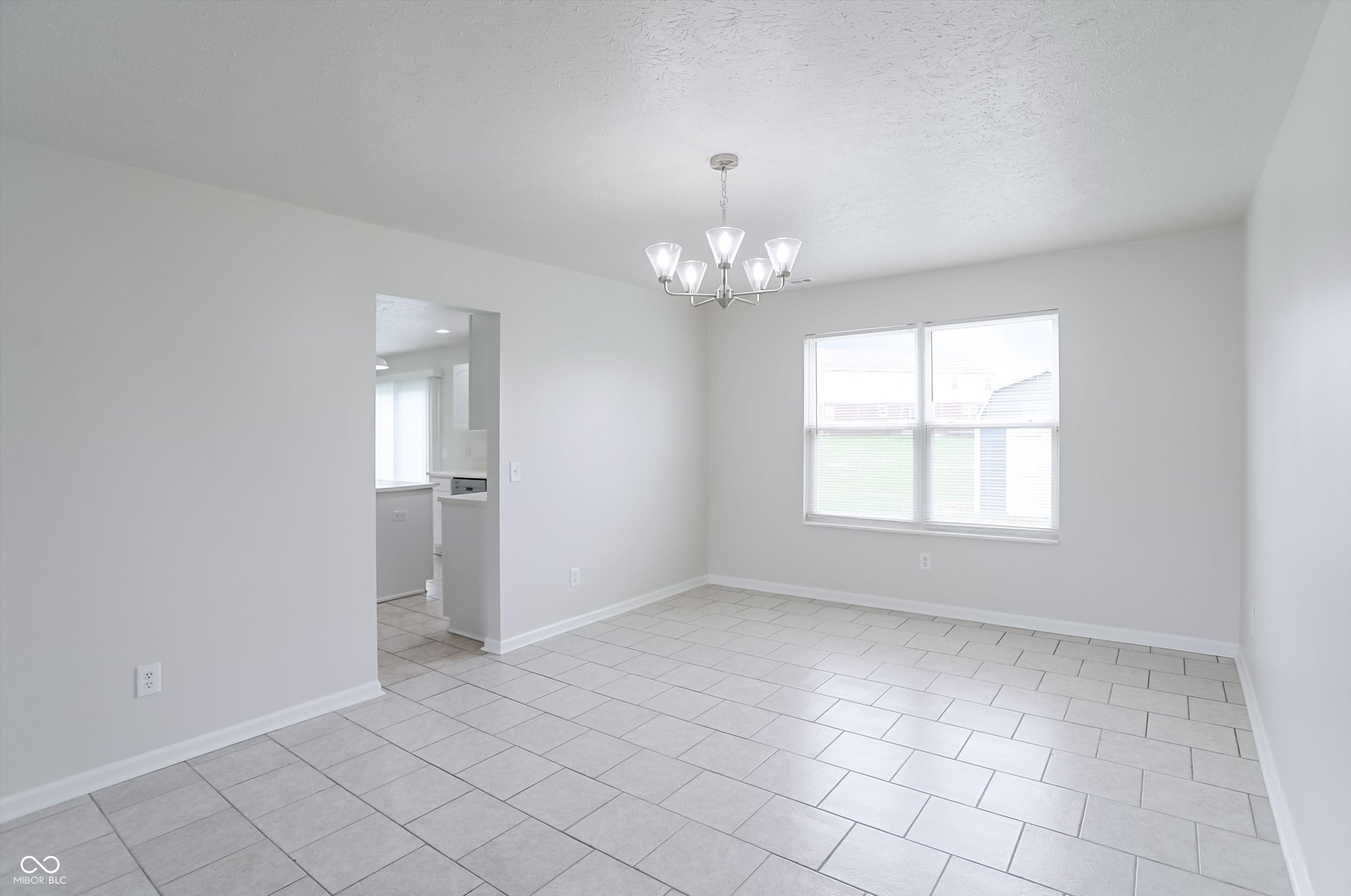 13208 Radnor Way Fishers, IN 46038 - Photo 7 of 60