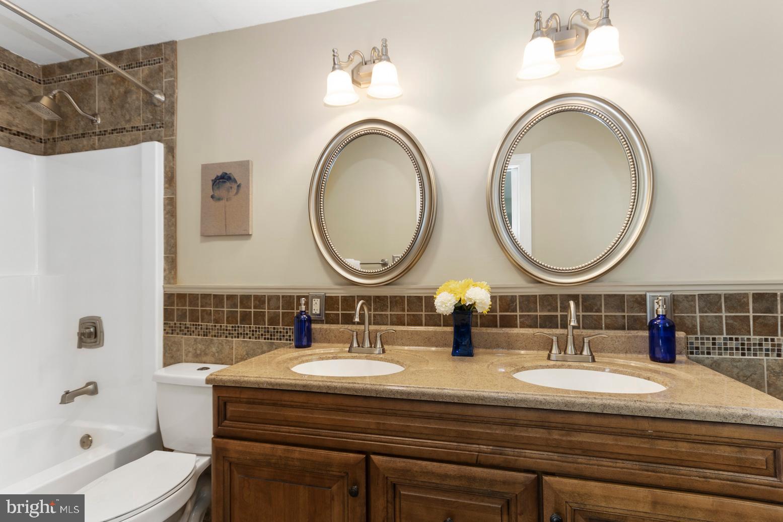 2275 Garwood Road Sicklerville, NJ 08081 - Photo 22 of 78 Master bathroom