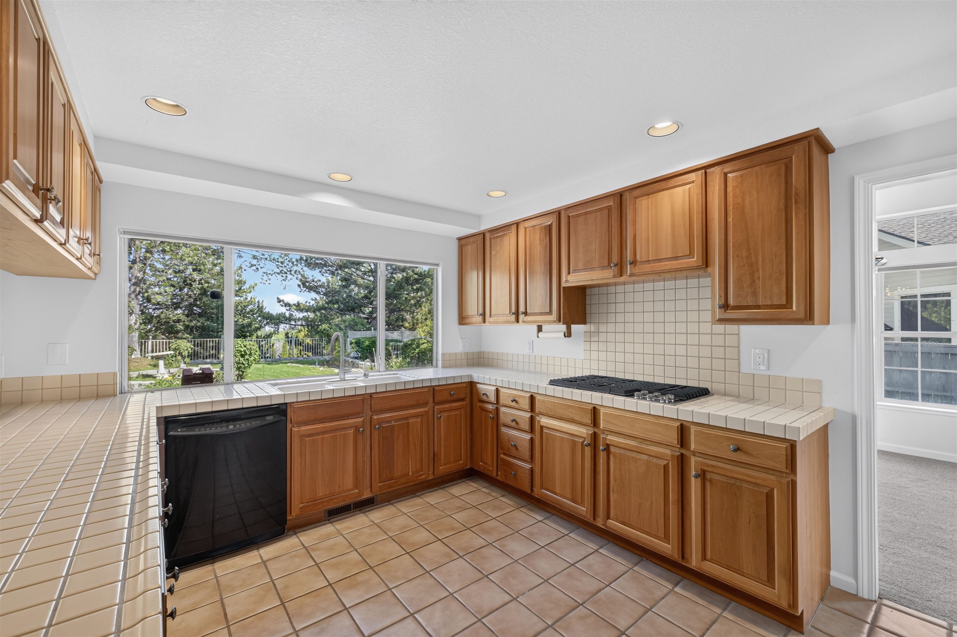 6087 Carriage Lane Reno, NV 89519 - Photo 14 of 18 Gallery Image 14