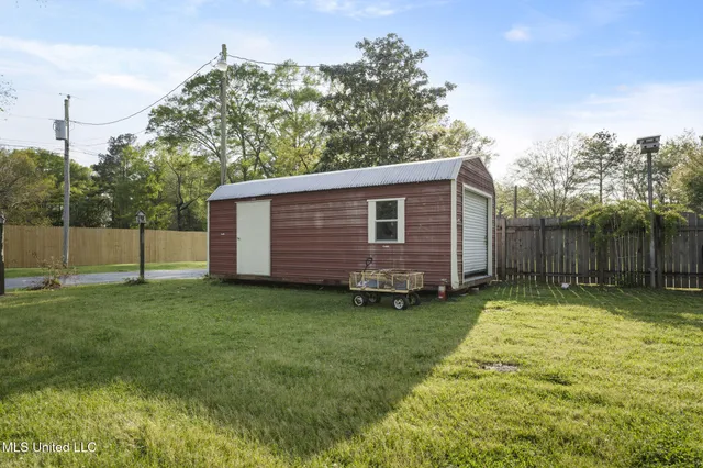 $319,900 | 535 Leeville Road, Petal, MS 39465