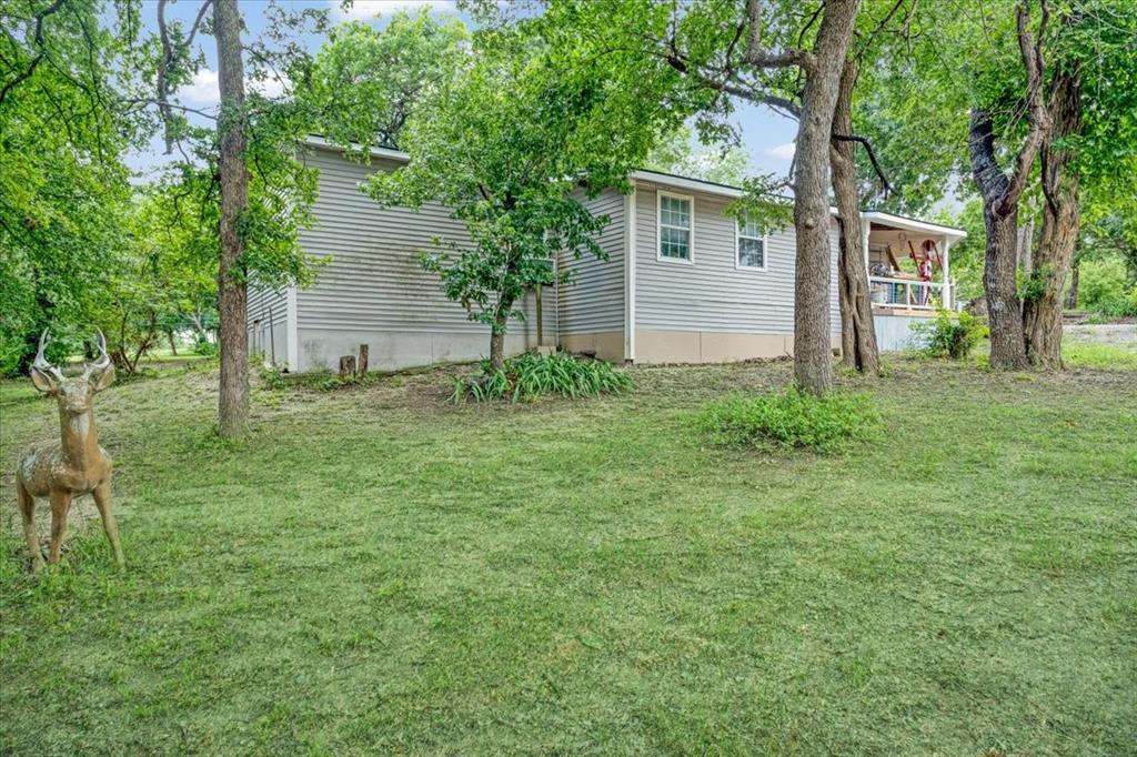 1250 Garrett Road Whitewright, TX 75491 - Photo 2 of 16