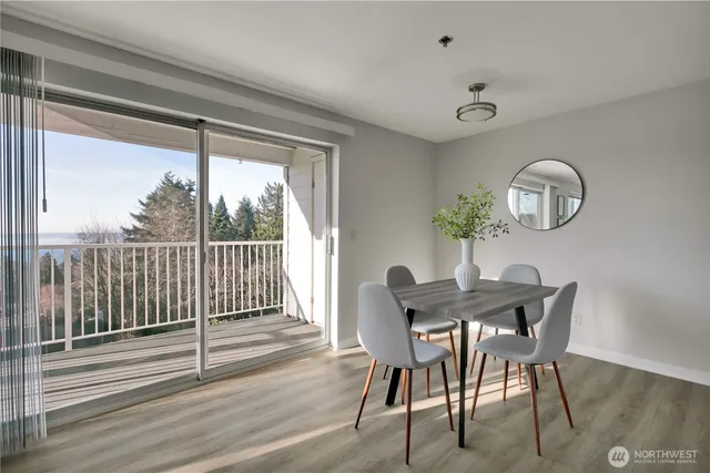 $274,997 | 28610 16th Avenue South, Unit 303, Federal Way, WA 98003