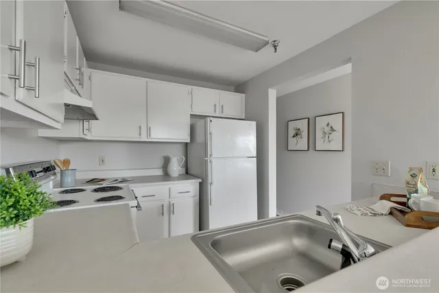 $274,997 | 28610 16th Avenue South, Unit 303, Federal Way, WA 98003