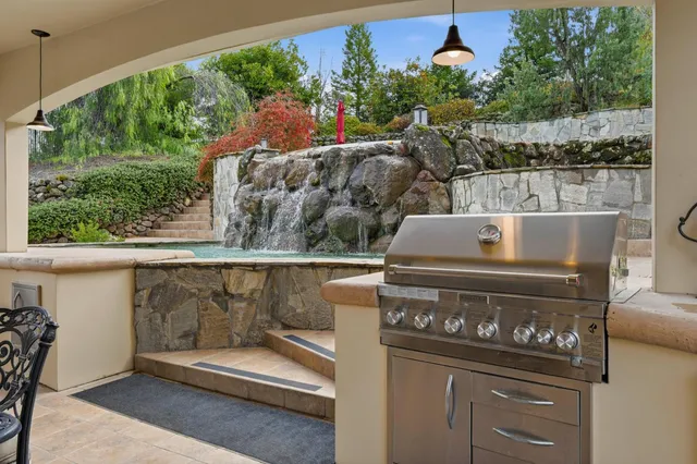 $2,090,000 | 80 Whittington Drive, Newcastle, CA 95658