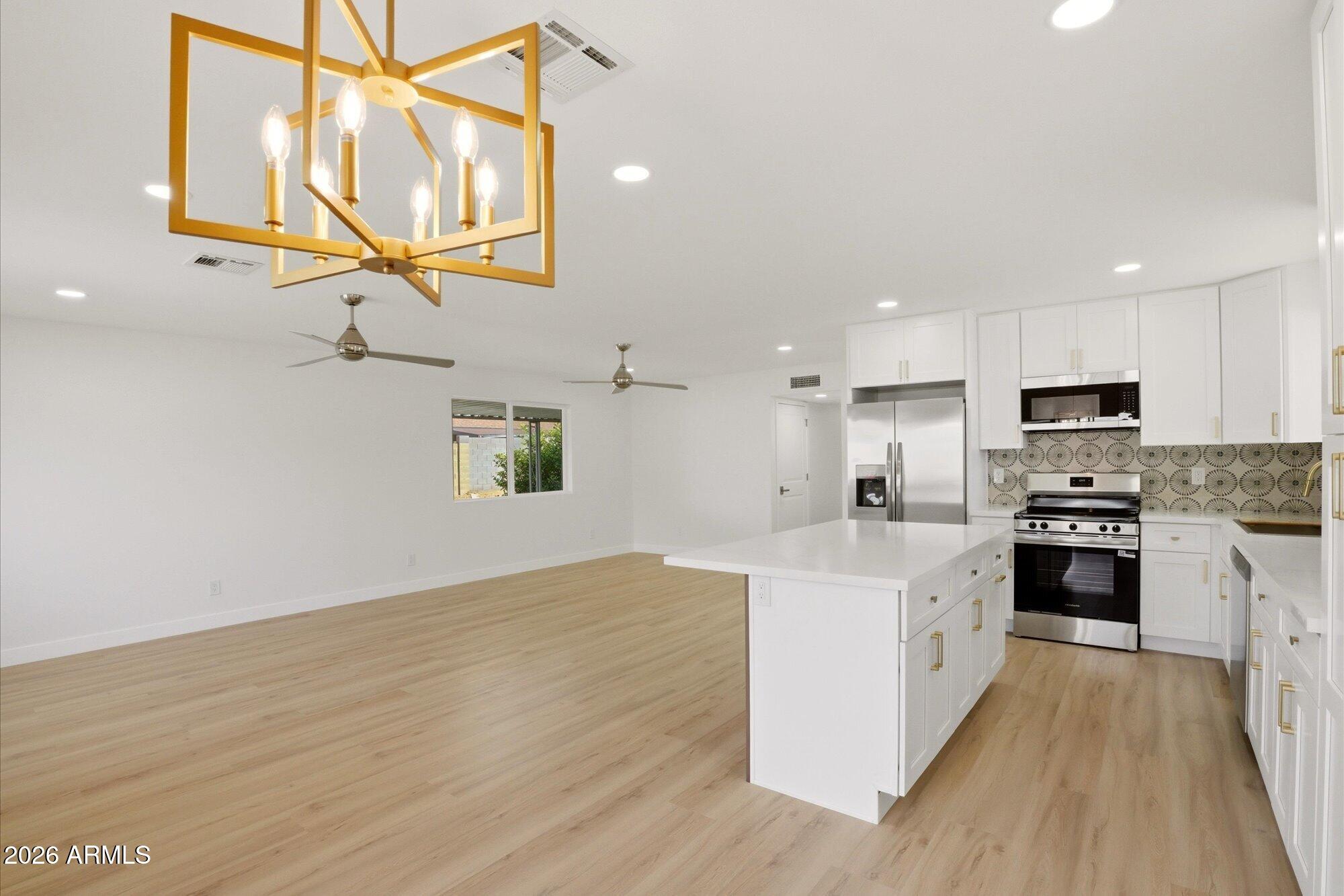 5222 West Hatcher Road Glendale, AZ 85302 - Photo 5 of 26 10-