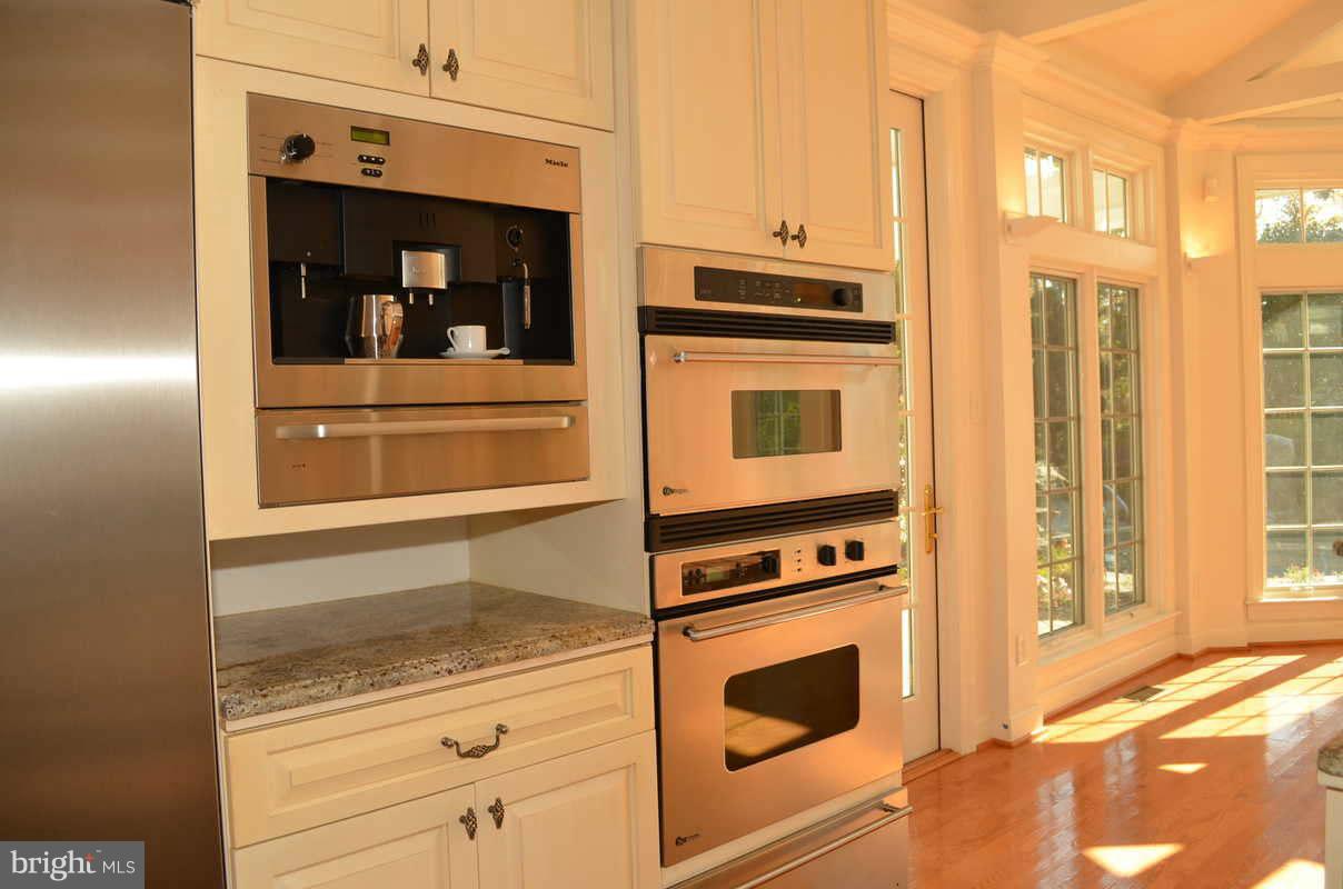1593 Long Point Road Pasadena, MD 21122 - Photo 12 of 30 Kitchen