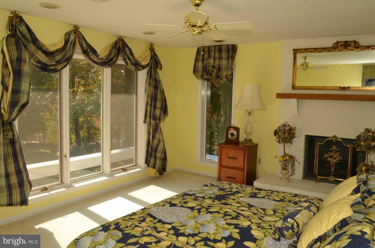 1593 Long Point Road Pasadena, MD 21122 - Photo 21 of 30 Bedroom