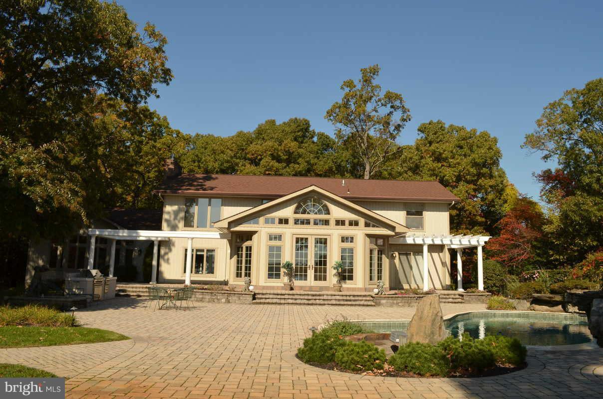 1593 Long Point Road Pasadena, MD 21122 - Photo 4 of 30 Exterior (Rear)