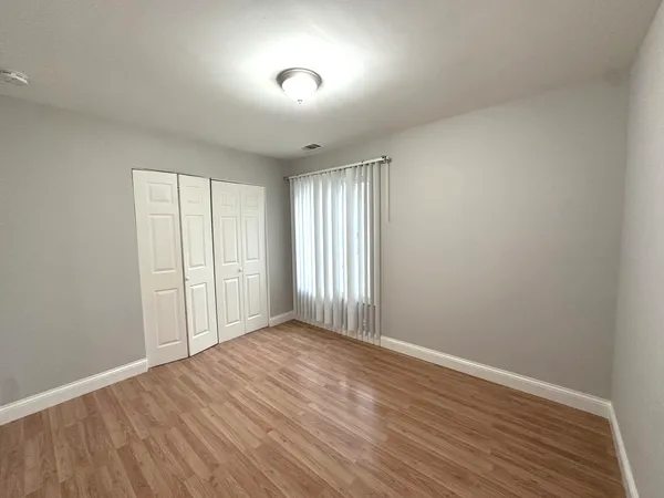 $2,180 | 1581 Quaker Lane, Unit 107A, Prospect Heights, IL 60070