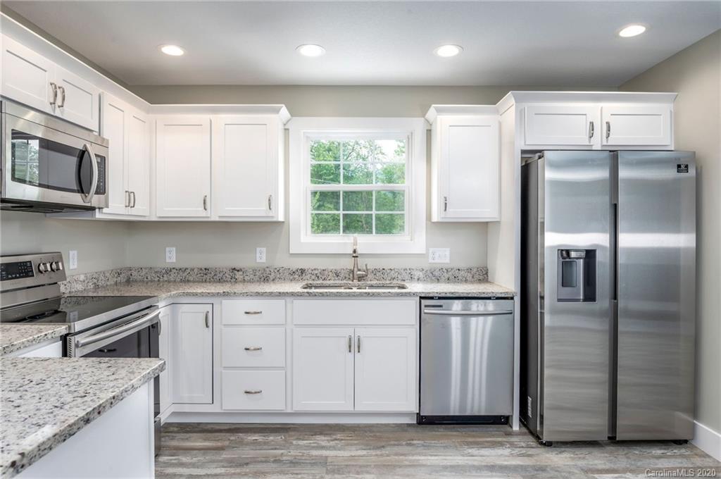 83 Craven Road Waynesville, NC 28786 - Photo 8 of 18 Gallery Image 8