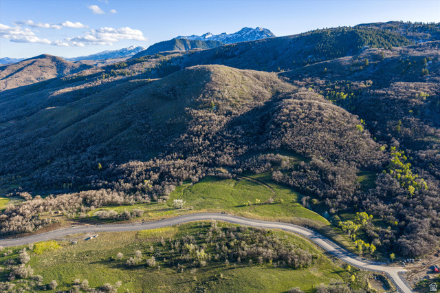 4549 East Osprey Ranch Drive, Unit 23 Eden, UT 84310 - Photo 7 of 19 View of mountain background