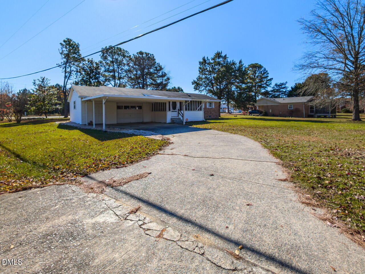 2368 Swift Creek Road Clayton, NC 27520 - Photo 29 of 31 a front view of a house with garden