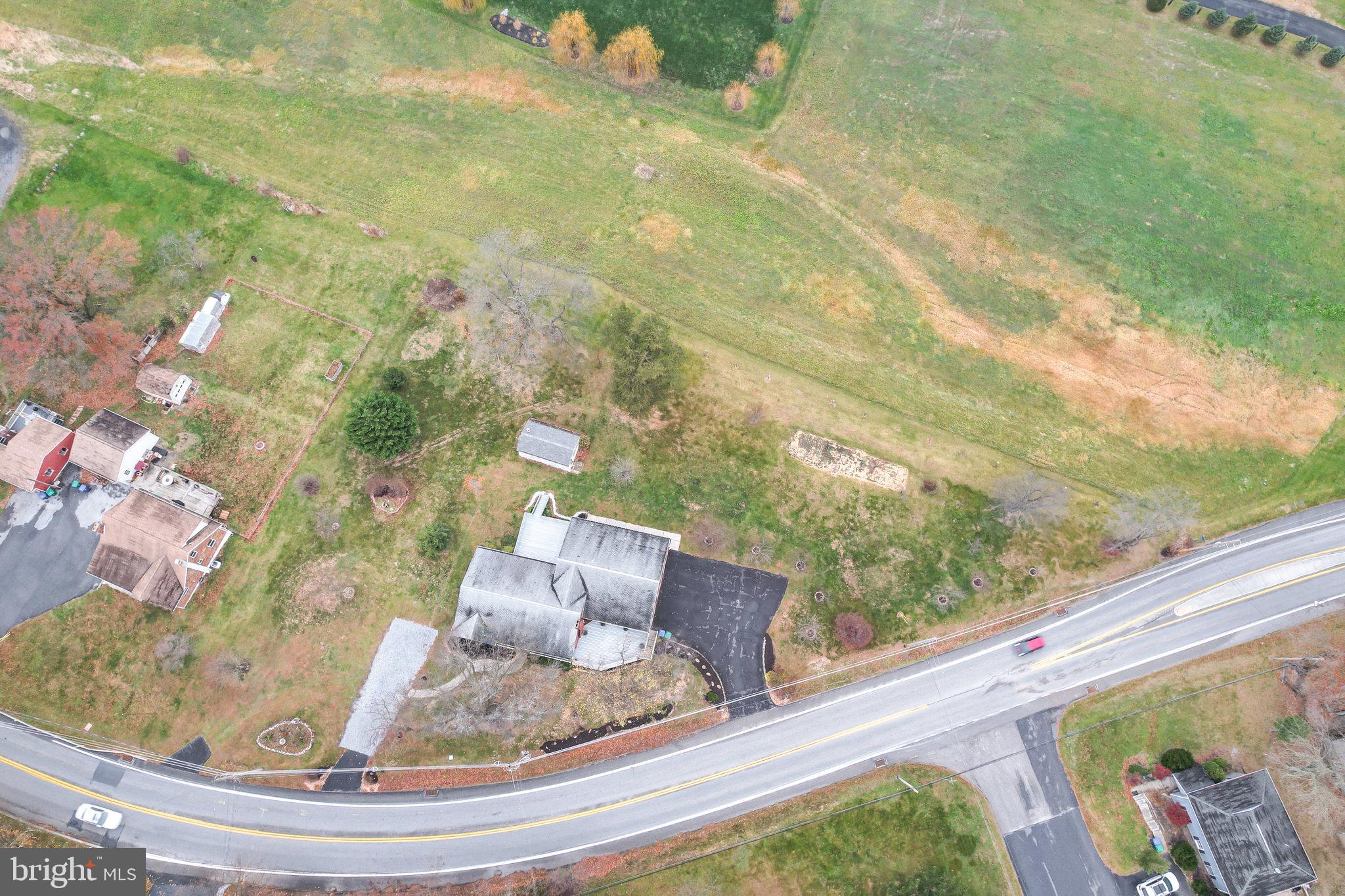 6112 Linglestown Road Harrisburg, PA 17112 - Photo 40 of 45 a view of a balcony with furniture