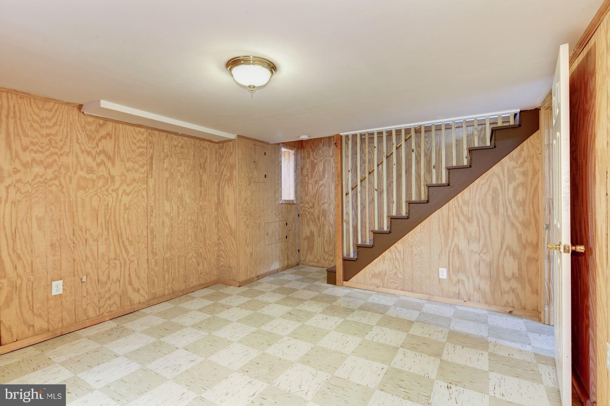 514 Queensgate Road Baltimore, MD 21229 - Photo 23 of 29 Basement