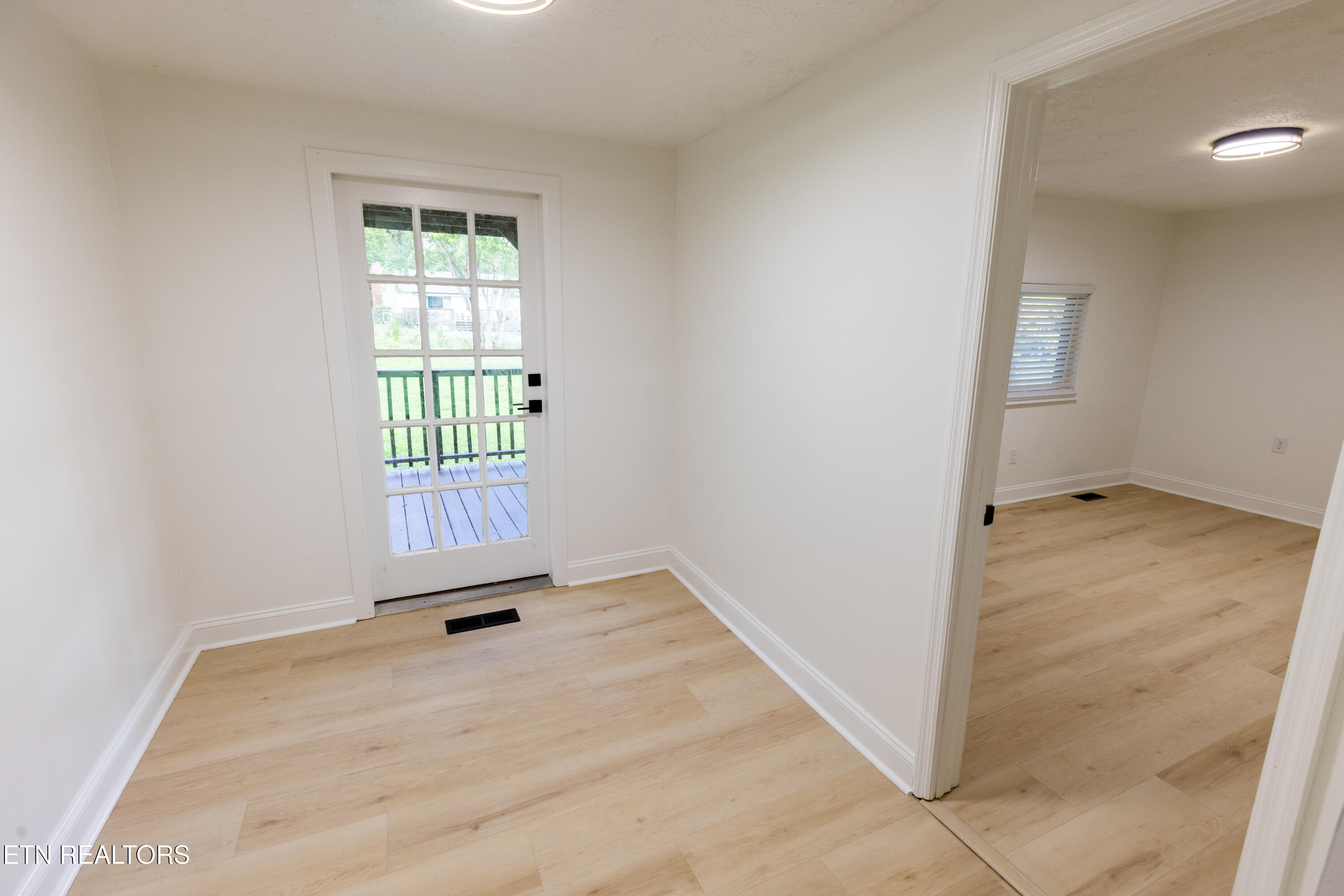 5600 Wassman Road Knoxville, TN 37912 - Photo 22 of 28 5600 Wassman-21