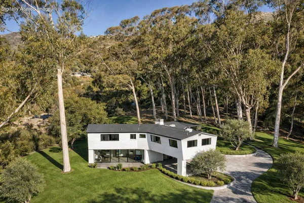 $4,895,000 | 1030-1010 East Mountain Drive, Santa Barbara, CA 93108