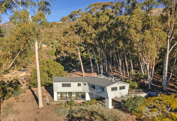 $4,895,000 | 1030-1010 East Mountain Drive, Santa Barbara, CA 93108