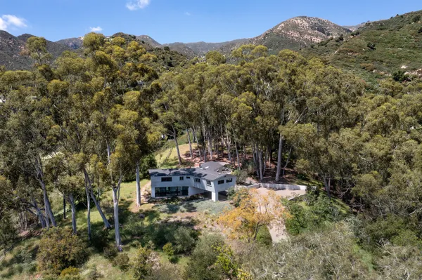 $4,895,000 | 1030-1010 East Mountain Drive, Santa Barbara, CA 93108