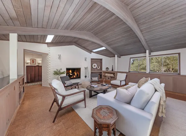 $4,895,000 | 1030-1010 East Mountain Drive, Santa Barbara, CA 93108